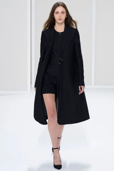 Look 1